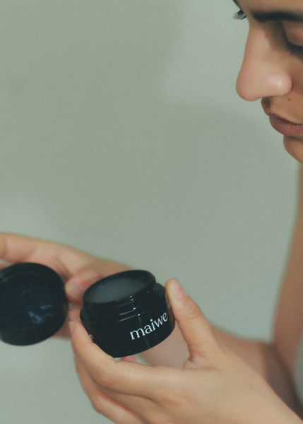 Maiwe Exfoliating Glow Mask